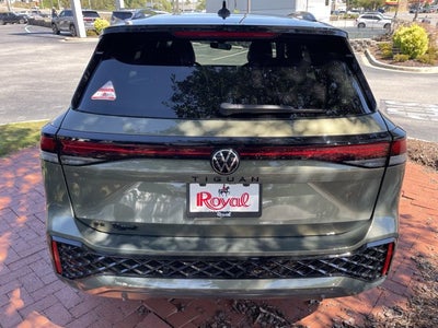 2026 Volkswagen Tiguan SE R-Line Black