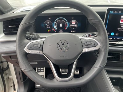 2026 Volkswagen Tiguan SE R-Line Black