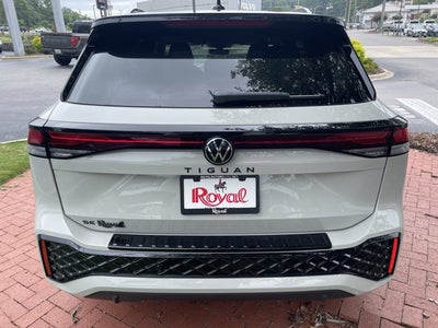 2026 Volkswagen Tiguan SE R-Line Black