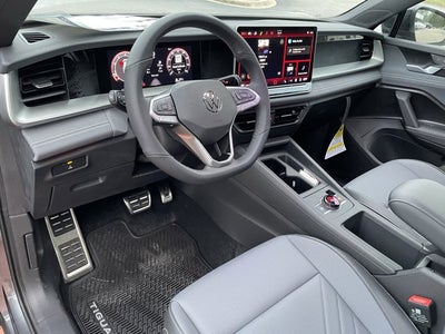 2026 Volkswagen Tiguan SE R-Line Black
