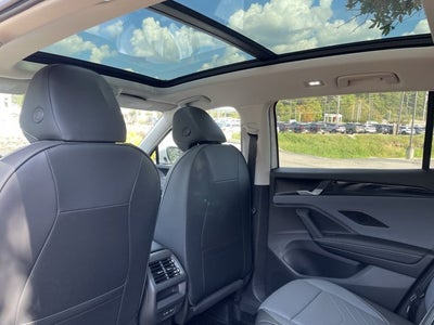 2025 Volkswagen Tiguan SE