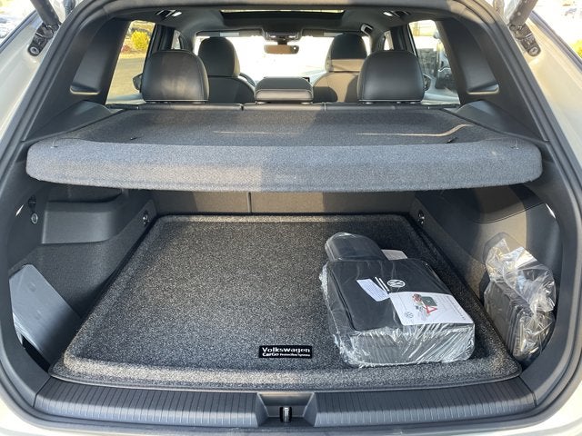 2026 Volkswagen Tiguan SEL R-Line Turbo