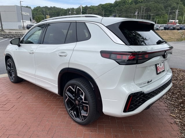 2026 Volkswagen Tiguan SEL R-Line Turbo