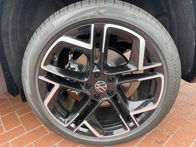 2026 Volkswagen Tiguan SEL R-Line Turbo