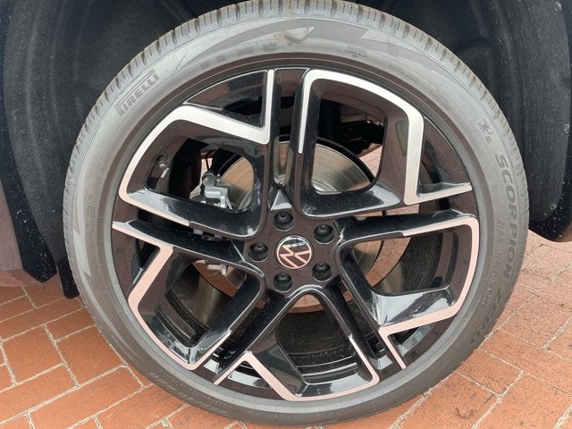 2026 Volkswagen Tiguan SEL R-Line Turbo