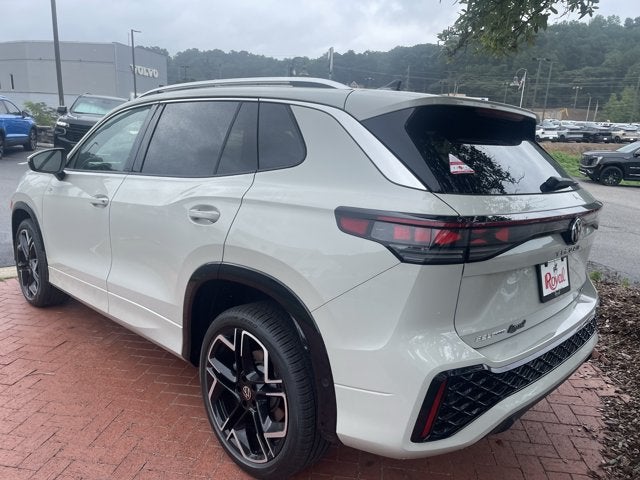 2026 Volkswagen Tiguan SEL R-Line Turbo