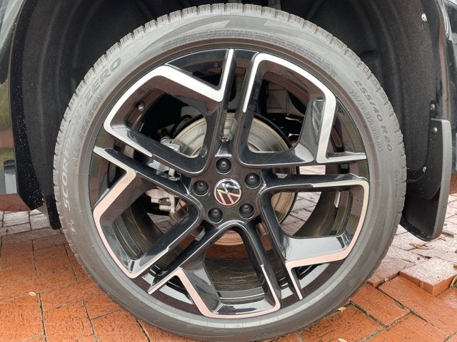 2026 Volkswagen Tiguan SEL R-Line Turbo