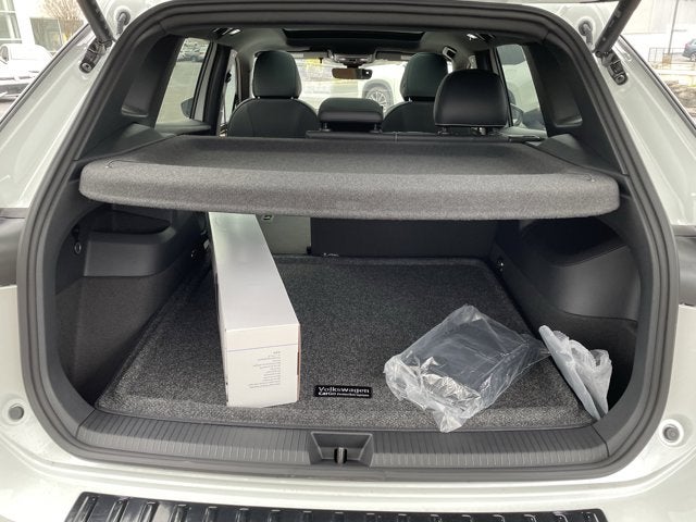 2026 Volkswagen Tiguan SEL R-Line Turbo