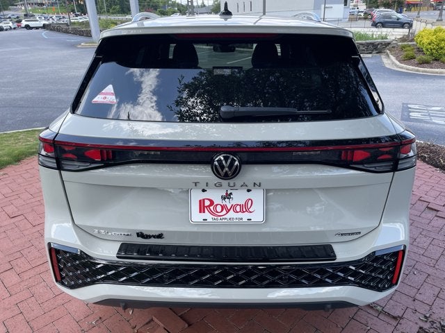2026 Volkswagen Tiguan SEL R-Line Turbo
