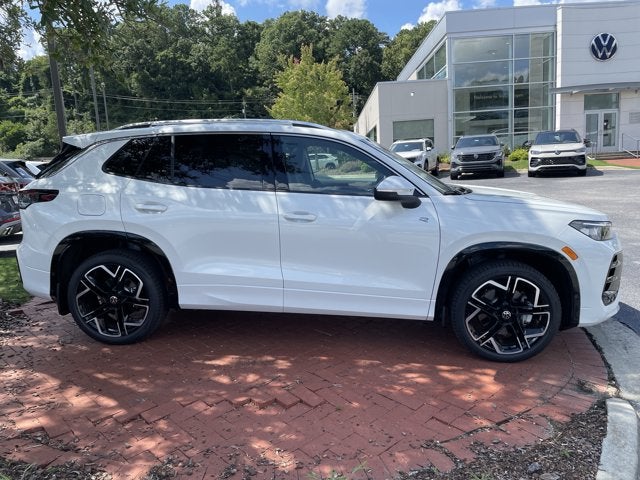 2026 Volkswagen Tiguan SEL R-Line Turbo