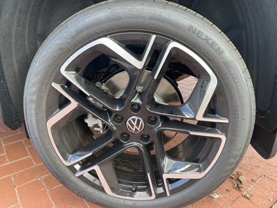 2026 Volkswagen Tiguan SEL R-Line Turbo