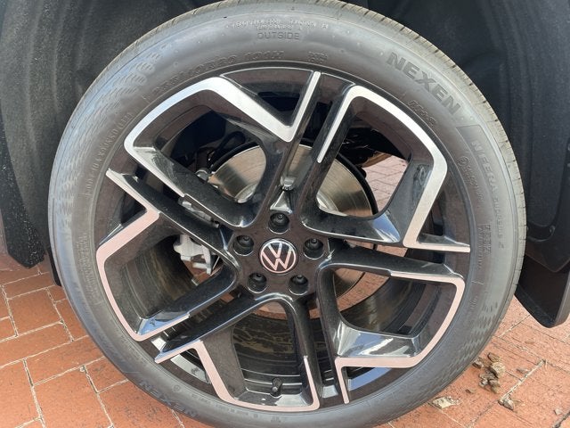 2026 Volkswagen Tiguan SEL R-Line Turbo