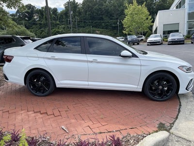 2025 Volkswagen Jetta SE