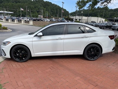 2025 Volkswagen Jetta SE