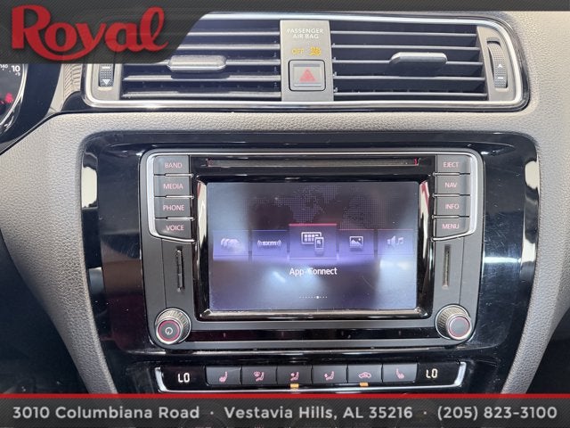 2017 Volkswagen Jetta 1.8T SEL