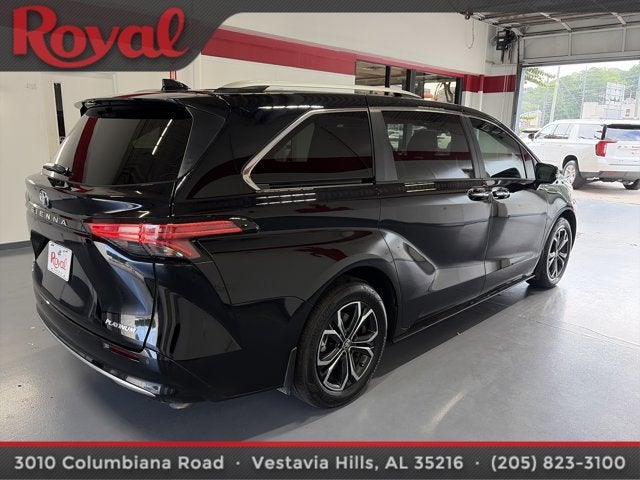 2026 Toyota Sienna Platinum