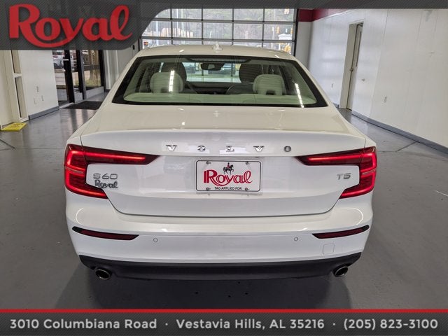 2021 Volvo S60 Momentum