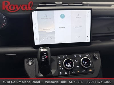 2025 Land Rover Defender X-Dynamic SE