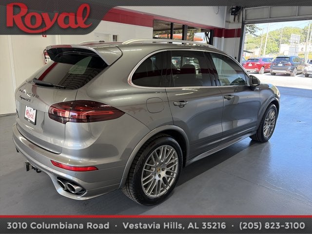 2017 Porsche Cayenne GTS