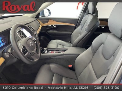 2024 Volvo XC90 Plus Bright Theme