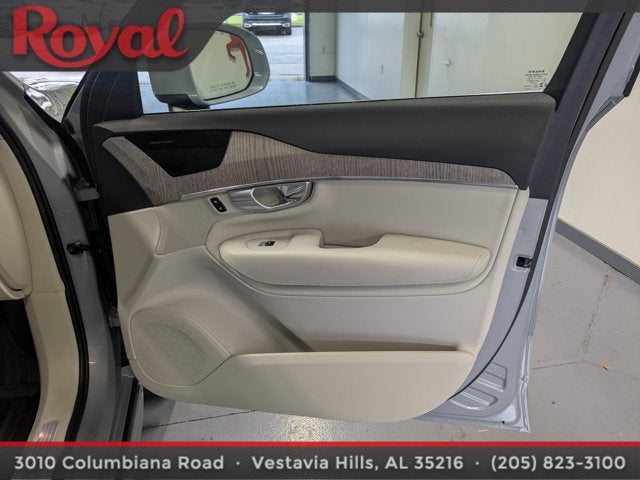 2024 Volvo XC90 Plus Bright Theme