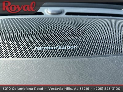 2022 Volvo XC40 R-Design