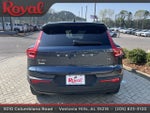 2022 Volvo XC40 R-Design