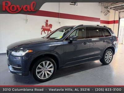 2019 Volvo XC90 Momentum