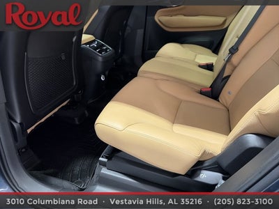 2019 Volvo XC90 Momentum