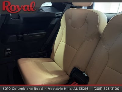2019 Volvo XC90 Momentum