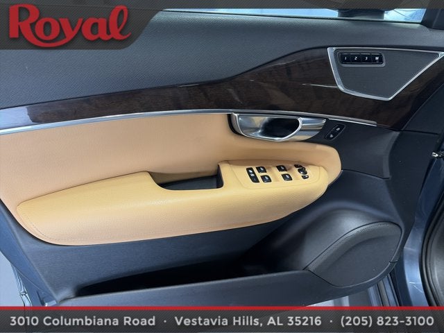 2019 Volvo XC90 Momentum