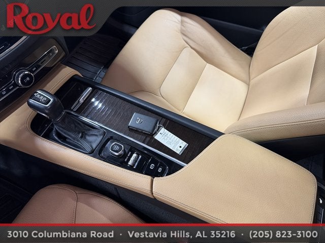 2019 Volvo XC90 Momentum
