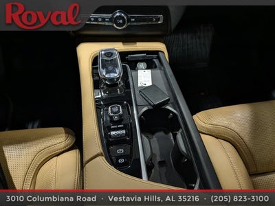 2021 Volvo XC90 T8 Inscription 7 Passenger