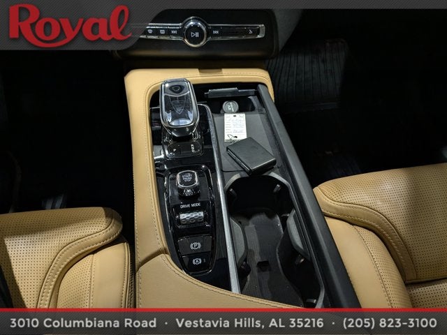 2021 Volvo XC90 T8 Inscription 7 Passenger