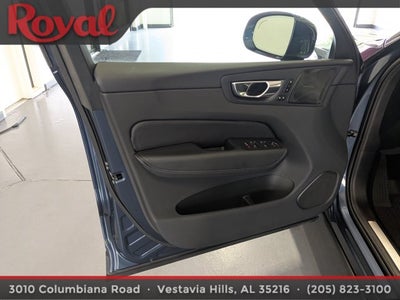 2023 Volvo XC60 Plus Bright Theme