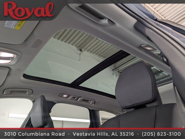 2023 Volvo XC60 Plus Bright Theme