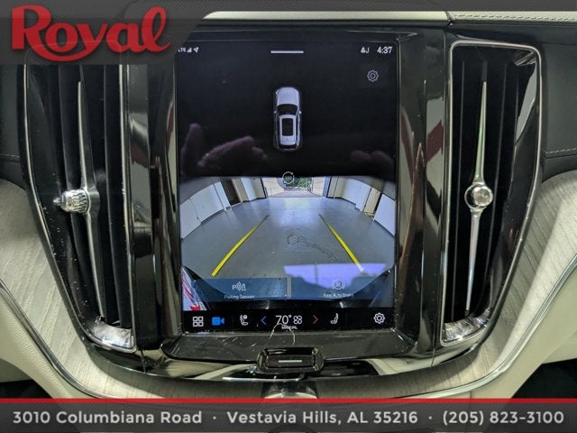 2023 Volvo XC60 Ultimate Bright Theme
