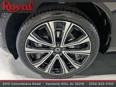 2023 Volvo XC60 Ultimate Bright Theme