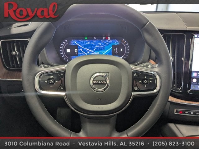 2024 Volvo XC60 Plus Dark Theme
