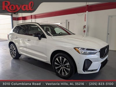 2024 Volvo XC60 Plus Dark Theme