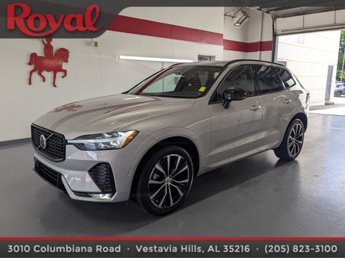 2024 Volvo XC60 Plus Dark Theme