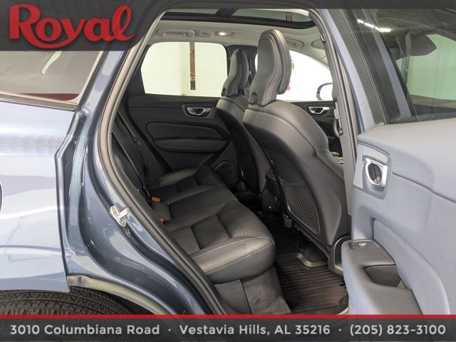 2024 Volvo XC60 Plus Dark Theme