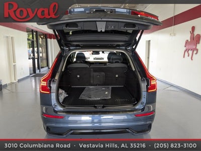 2024 Volvo XC60 Plus Dark Theme