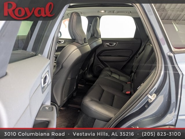 2024 Volvo XC60 Plus Dark Theme