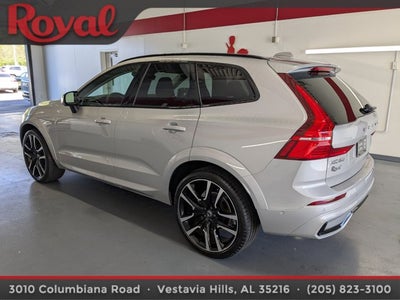 2023 Volvo XC60 Ultimate Dark Theme