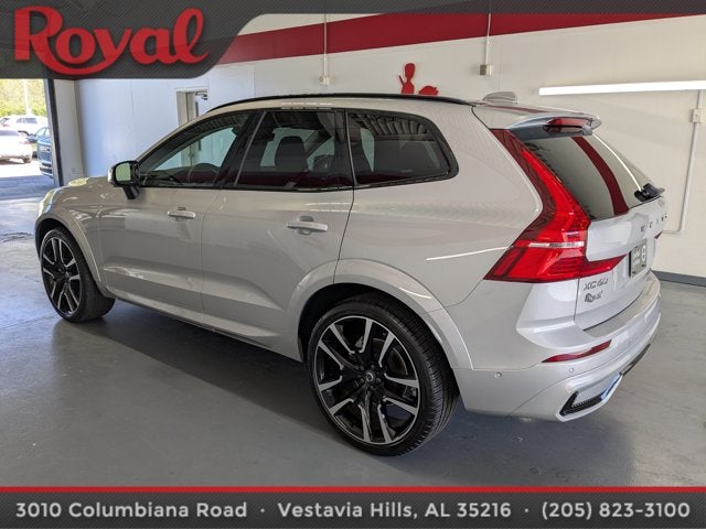 2023 Volvo XC60 Ultimate Dark Theme