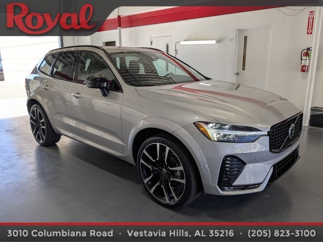 2023 Volvo XC60 Ultimate Dark Theme