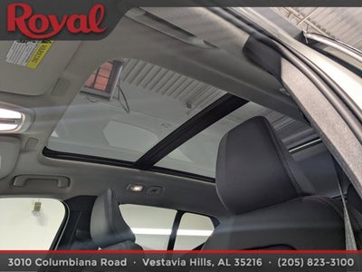 2024 Volvo XC40 Plus Dark Theme