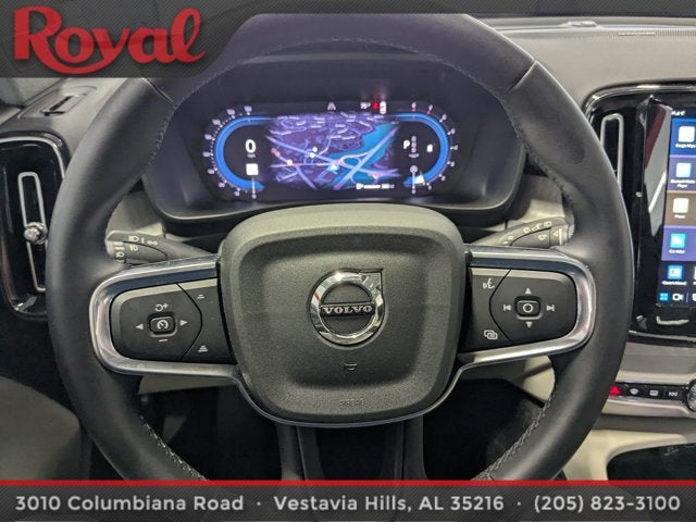 2024 Volvo XC40 Plus Dark Theme