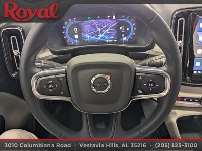 2024 Volvo XC40 Plus Dark Theme